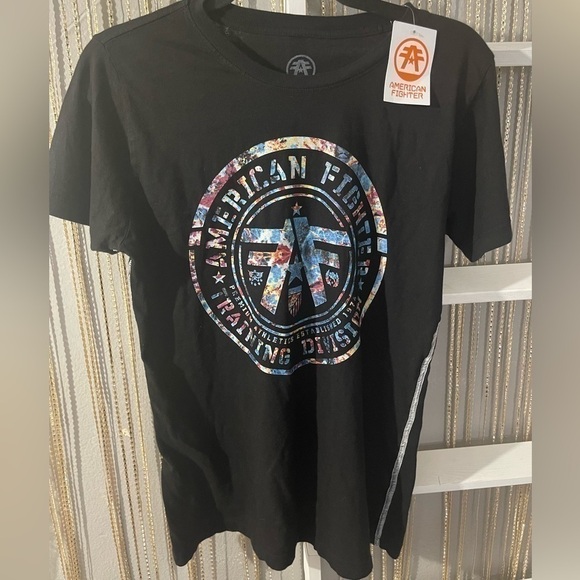 American Fighter Women’s Short Sleeve Tee, size medium, NWT. - Picture 2 of 5